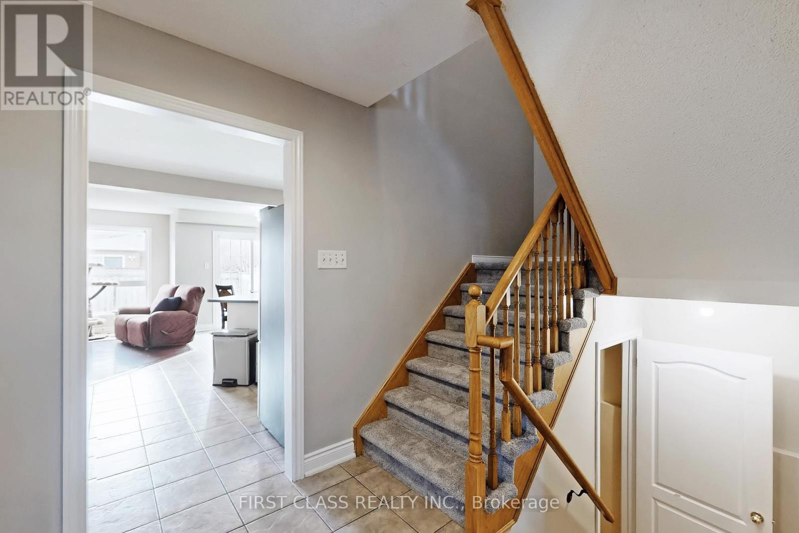 73 Porchlight Road, Brampton, Ontario  L6X 4S1 - Photo 15 - W12214771