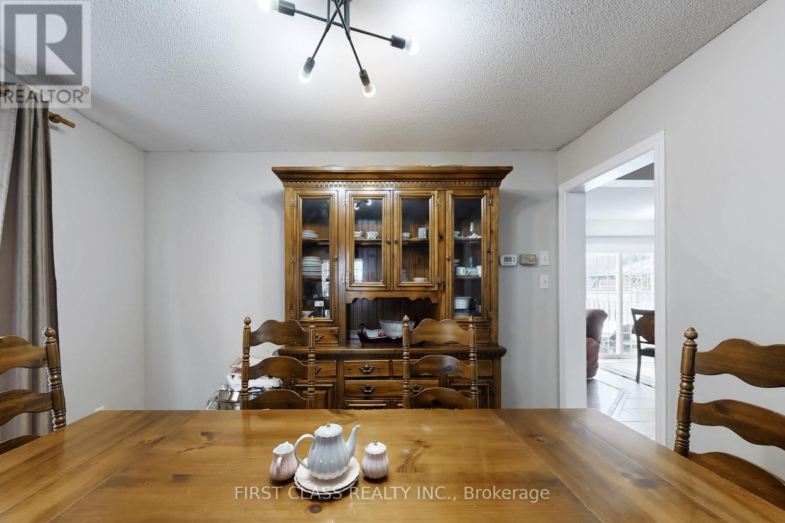 73 Porchlight Road, Brampton, Ontario  L6X 4S1 - Photo 6 - W12214771