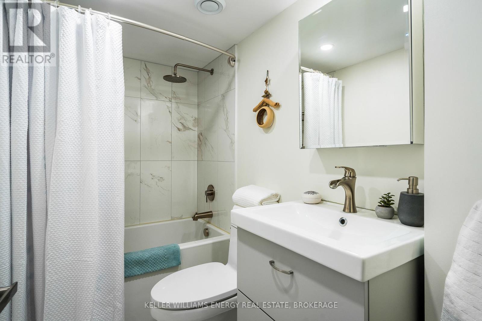 901 - 24 Ramblings Way, Collingwood, Ontario  L9Y 5C6 - Photo 16 - S12214824