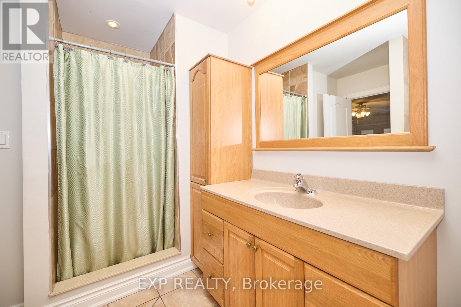 6147 Stamford Townline Road, Niagara-On-The-Lake (St. Davids), Ontario  L0S 1P0 - Photo 24 - X12120169