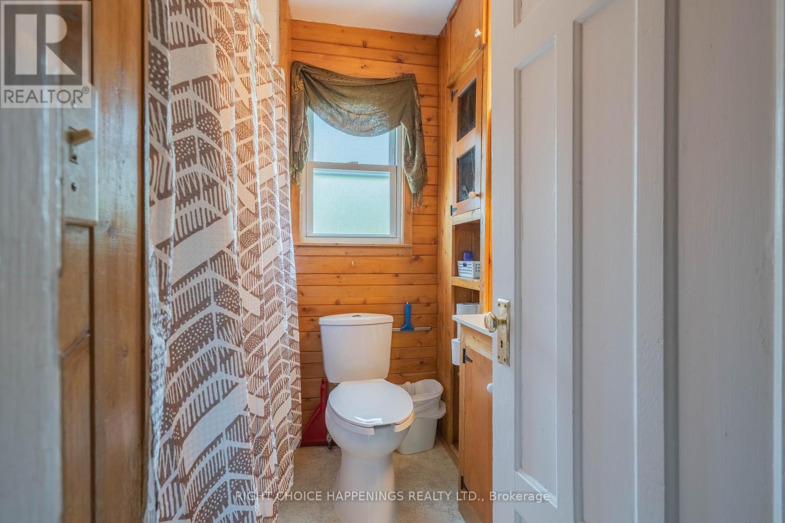 28 Margery Road, Welland, Ontario  L3B 2P6 - Photo 10 - X12214835
