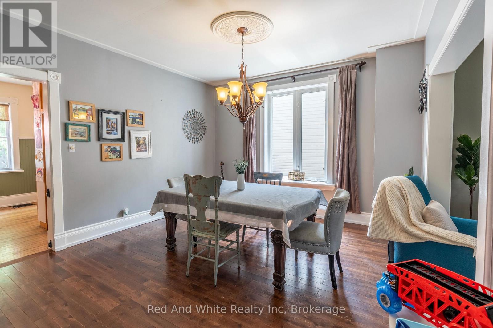 611 Laurel Street, Cambridge, Ontario  N3H 3Z1 - Photo 11 - X12214826