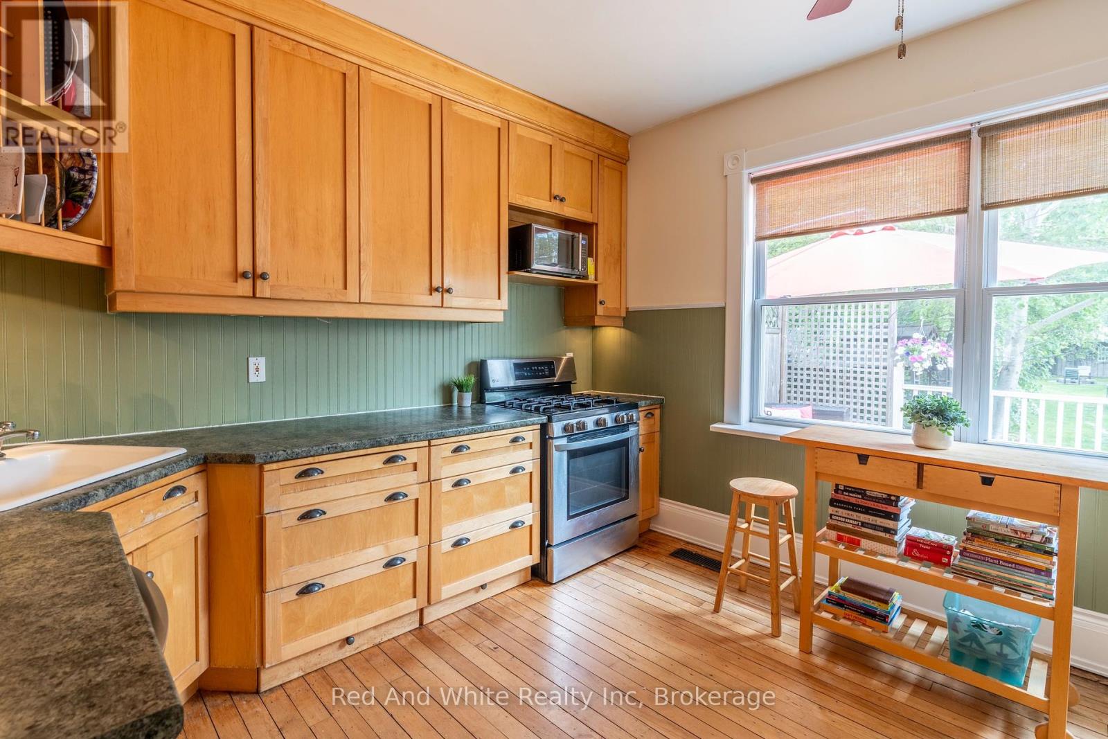 611 Laurel Street, Cambridge, Ontario  N3H 3Z1 - Photo 14 - X12214826