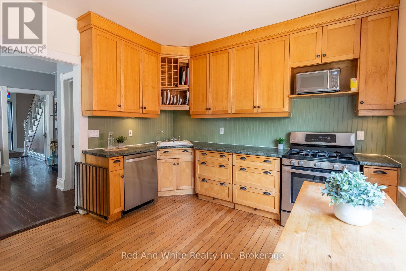 611 Laurel Street, Cambridge, Ontario  N3H 3Z1 - Photo 17 - X12214826