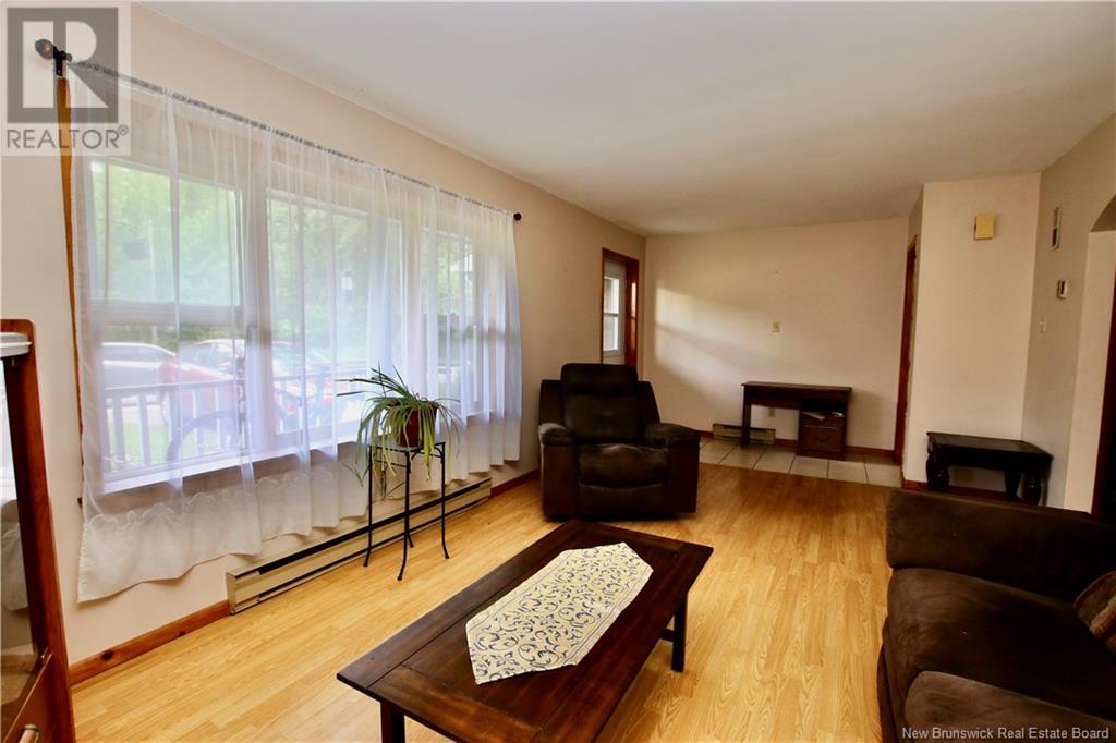 Property at 11 Waterfall Drive image 3
