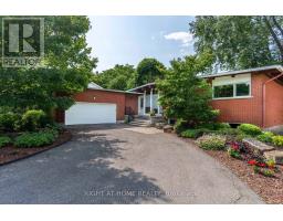1054 CASTLE HILL CRESCENT, Ottawa, Ontario