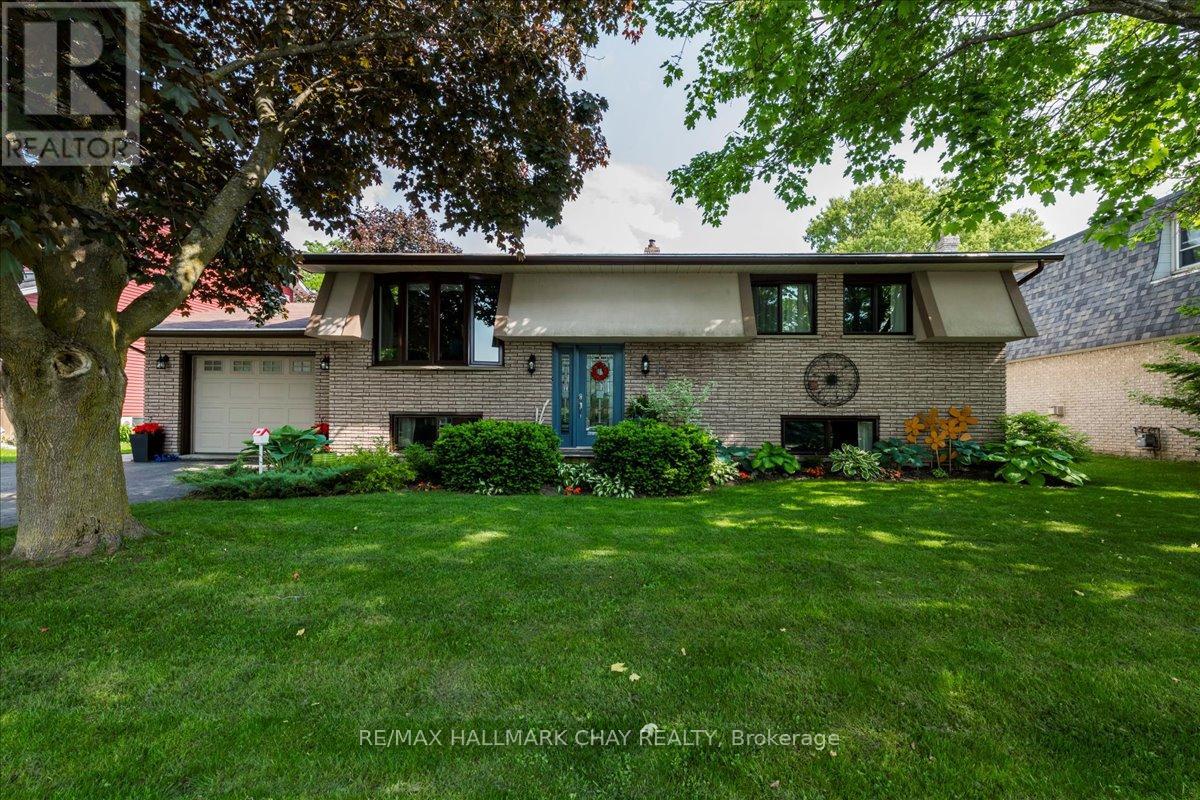 17 GLENVIEW AVENUE, Springwater, Ontario