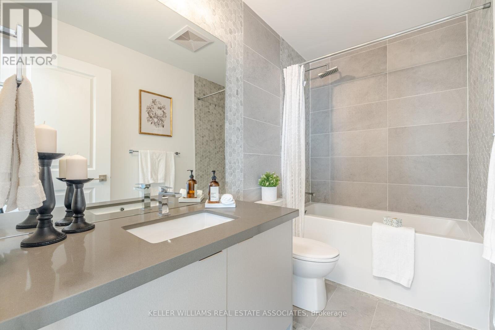 2003 - 297 Oak Walk Drive, Oakville, Ontario  L6H 3R6 - Photo 24 - W12205860
