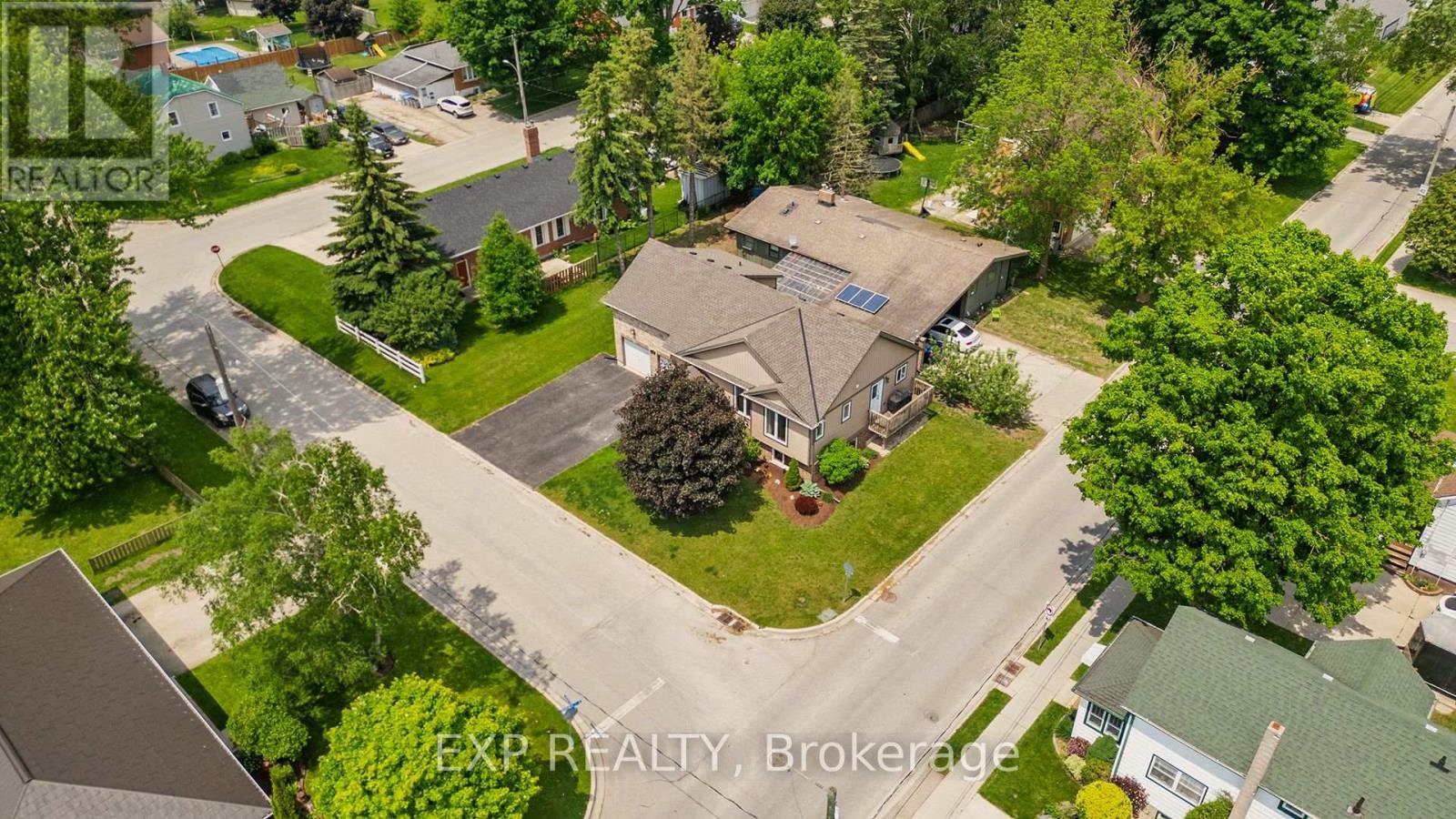 335 John Rosa Street E, North Perth, Ontario  N4W 0E3 - Photo 27 - X12214814