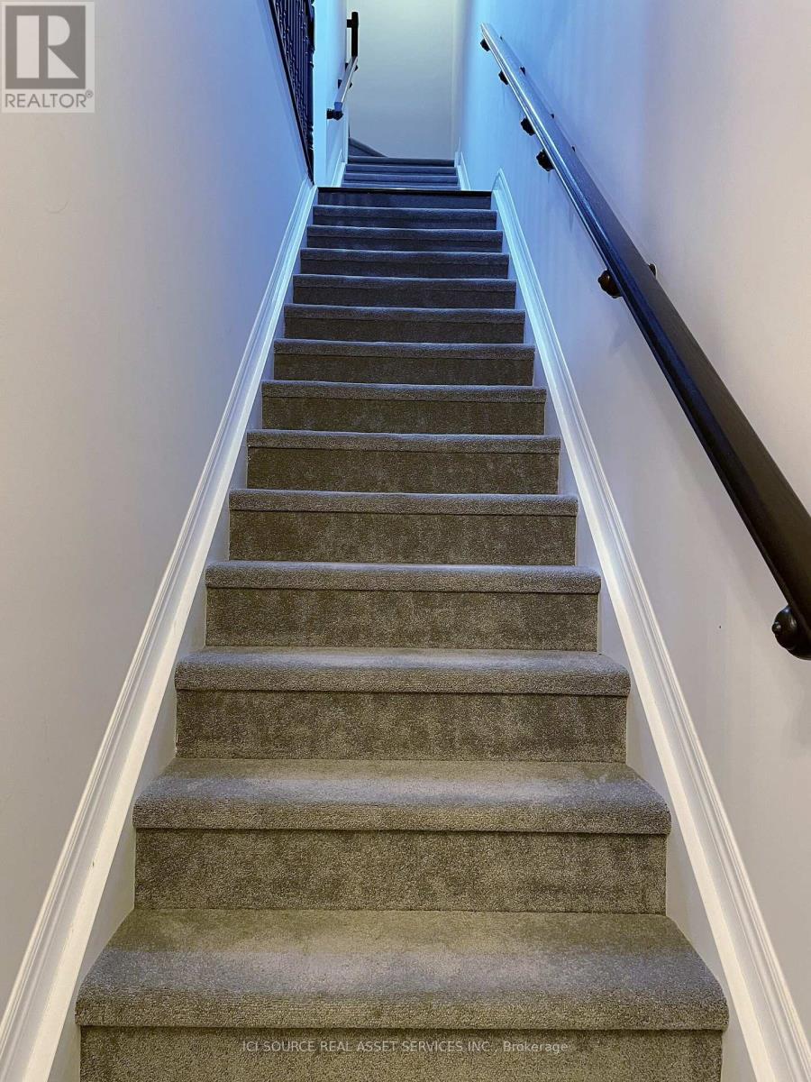866 Atlas Terrace, Ottawa, Ontario  K2V 0S5 - Photo 2 - X12214836
