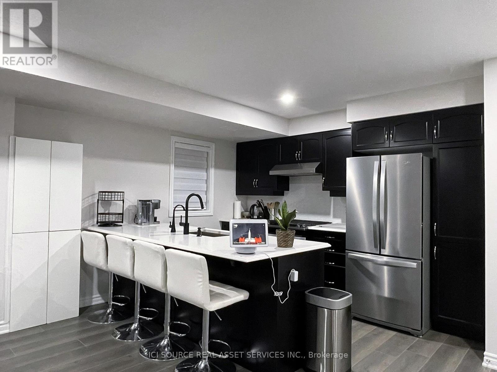 866 Atlas Terrace, Ottawa, Ontario  K2V 0S5 - Photo 4 - X12214836
