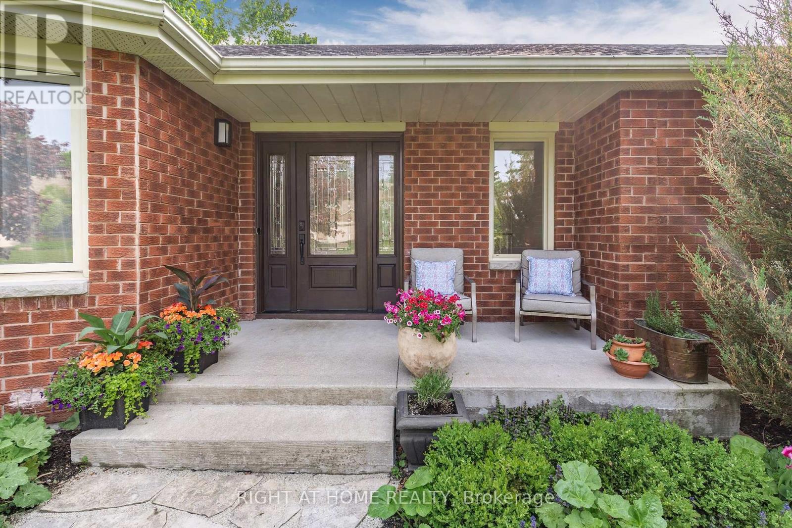 5 Madill Drive, Mono, Ontario  L9W 6G3 - Photo 4 - X12214839