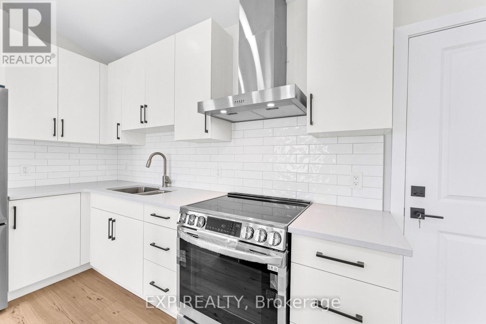 643 Hanlon Road, Guelph, Ontario  N1G 2S4 - Photo 13 - X12214845