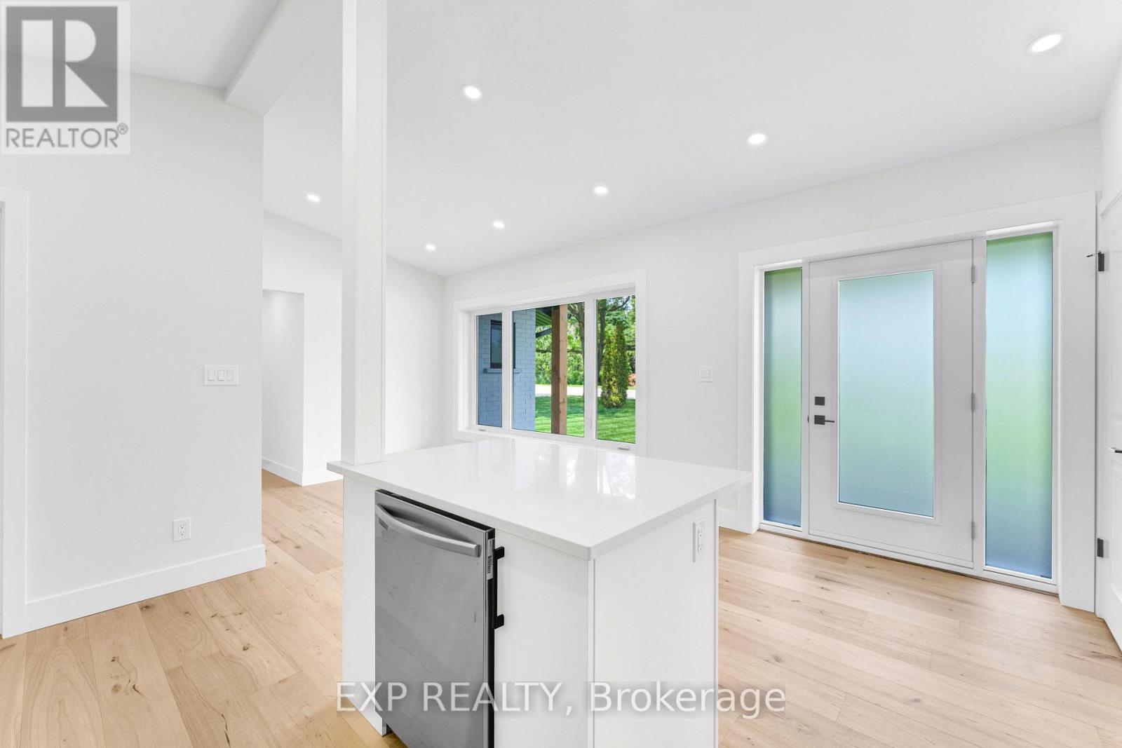 643 Hanlon Road, Guelph, Ontario  N1G 2S4 - Photo 14 - X12214845