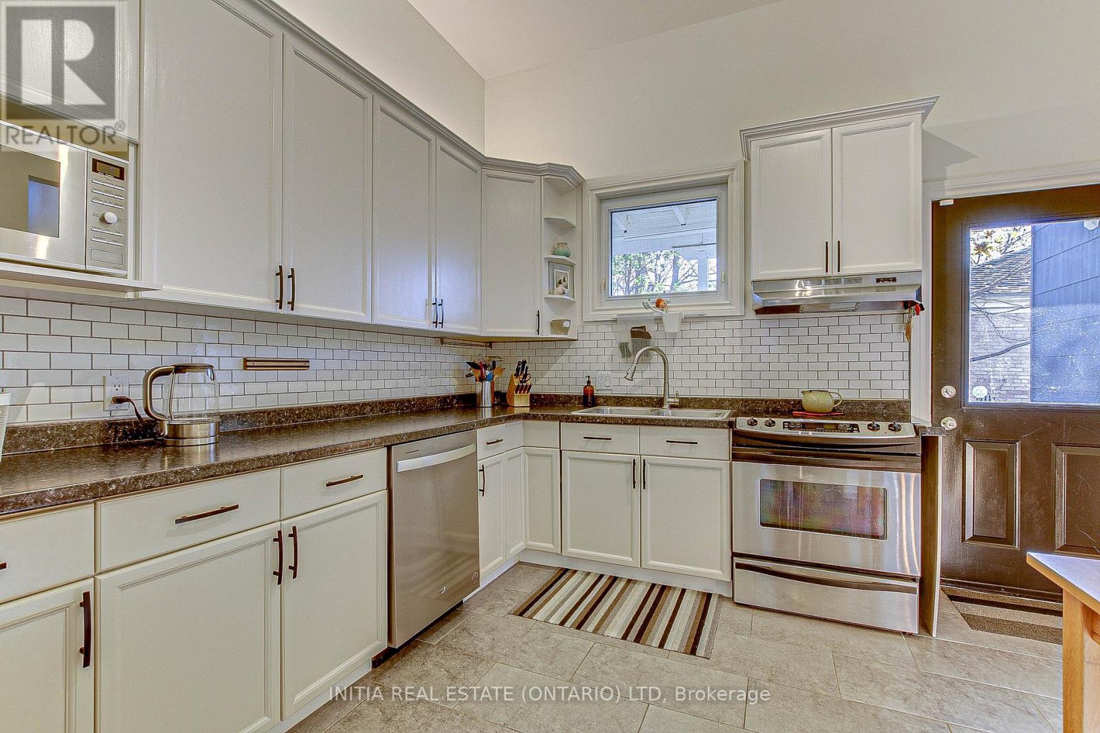 30 Cartwright Street, London East (East F), Ontario  N6B 2W4 - Photo 20 - X12214870