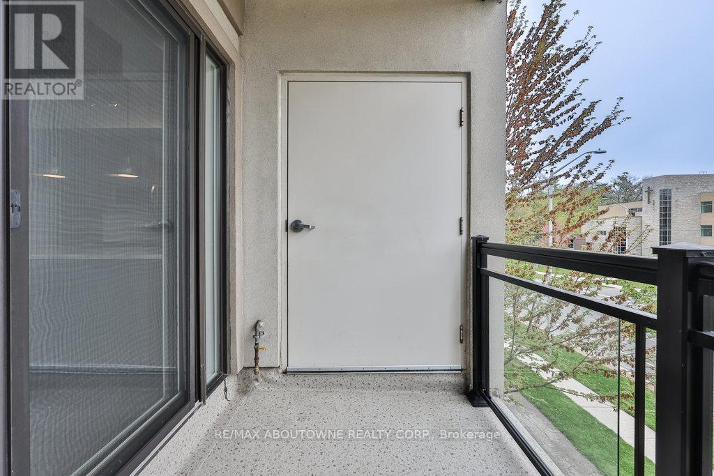 207 - 128 Garden Drive, Oakville, Ontario  L6K 0H7 - Photo 20 - W12171221