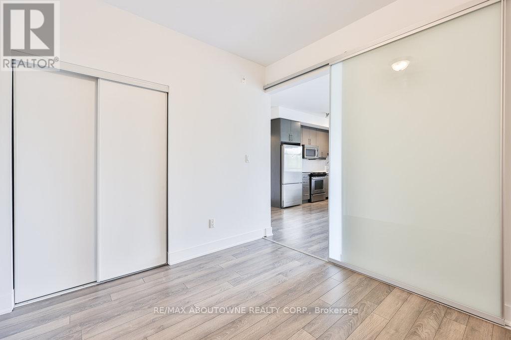 207 - 128 Garden Drive, Oakville, Ontario  L6K 0H7 - Photo 24 - W12171221