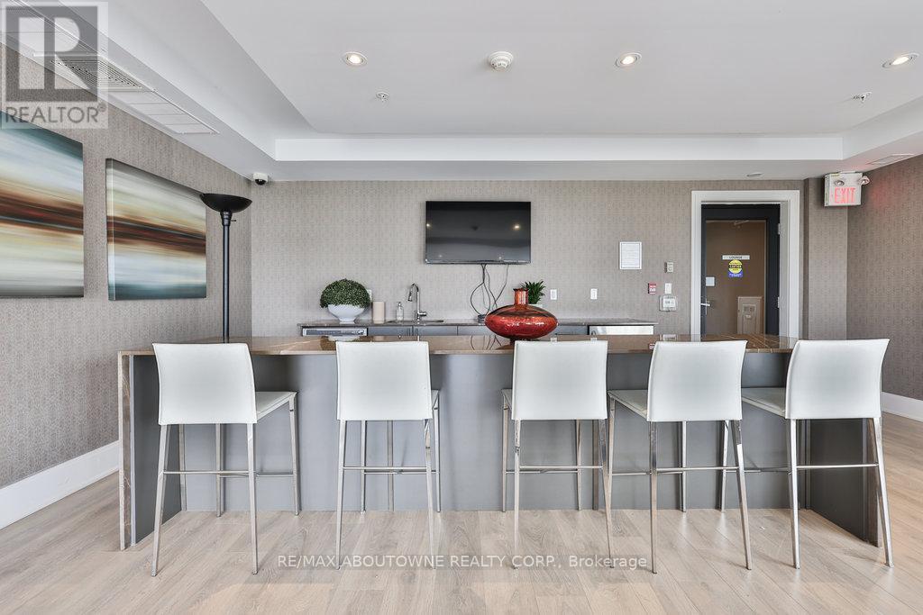 207 - 128 Garden Drive, Oakville, Ontario  L6K 0H7 - Photo 40 - W12171221