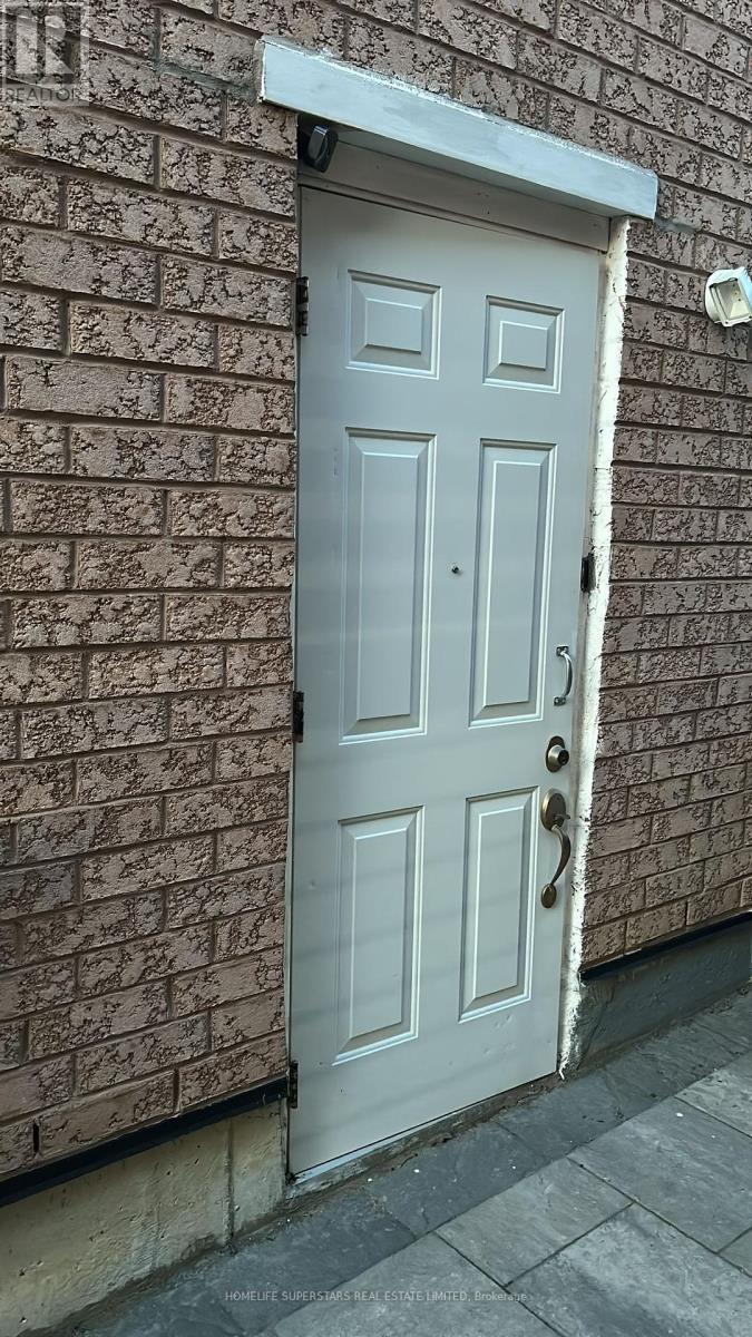 1123 Foxglove Place, Mississauga (East Credit), Ontario  L5V 2N4 - Photo 23 - W12212580
