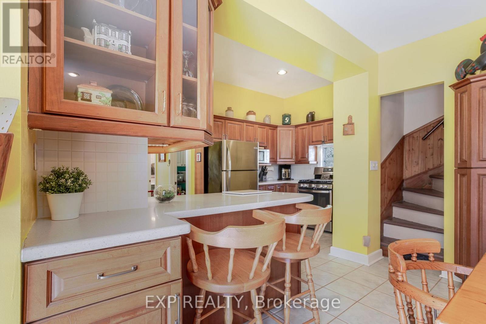 34 Field Road, Hamilton, Ontario  L0R 1R0 - Photo 11 - X12197544