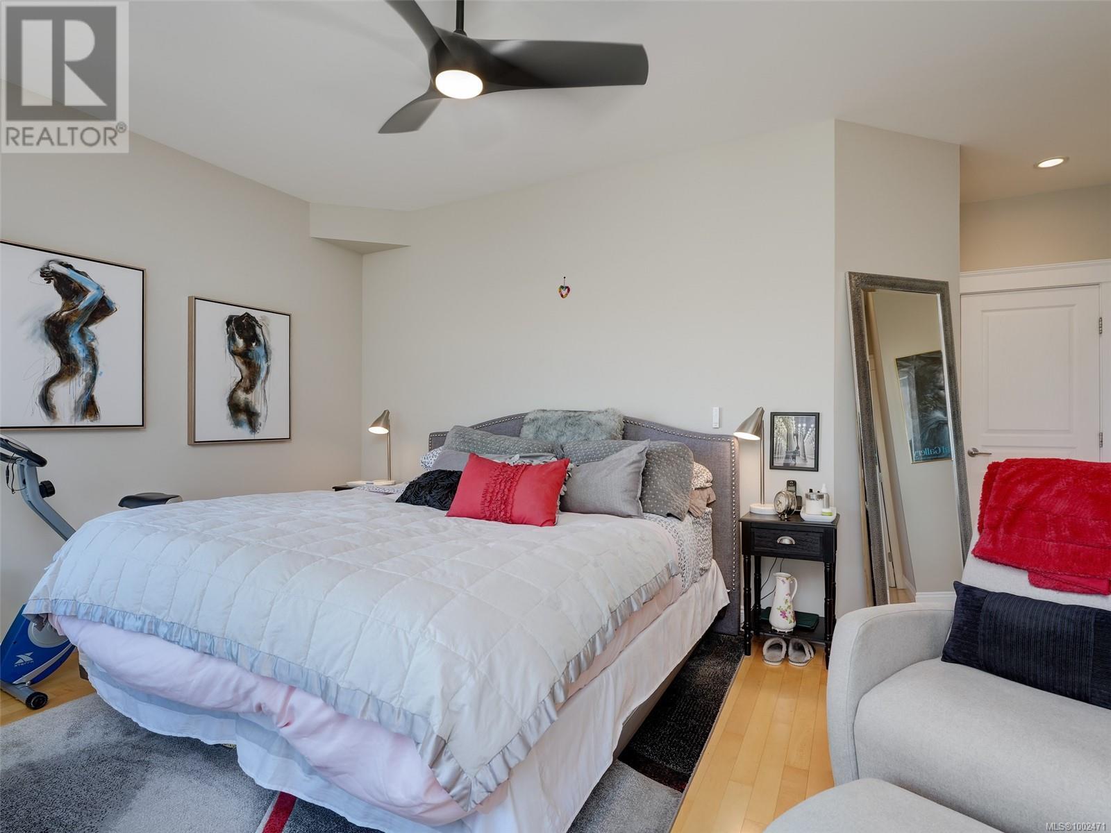 3 9 Moss St, Victoria, British Columbia  V8V 4L7 - Photo 12 - 1002471