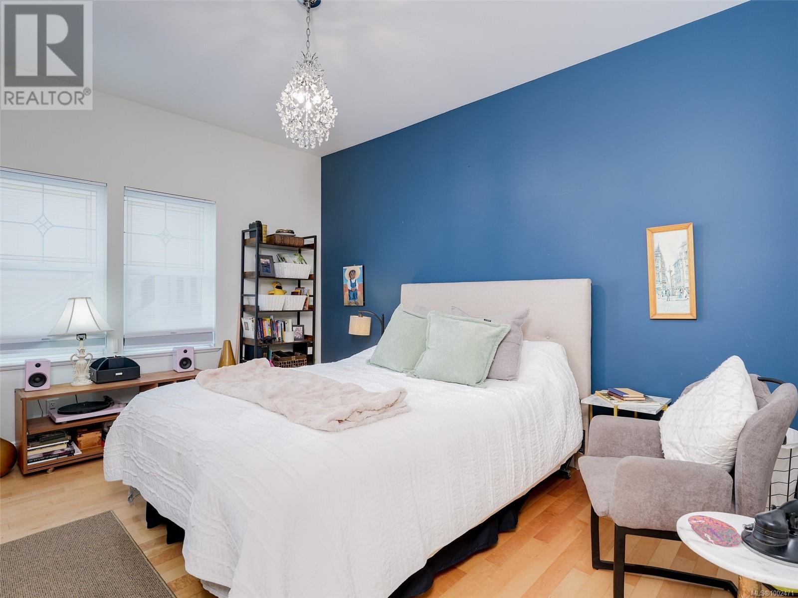 3 9 Moss St, Victoria, British Columbia  V8V 4L7 - Photo 17 - 1002471