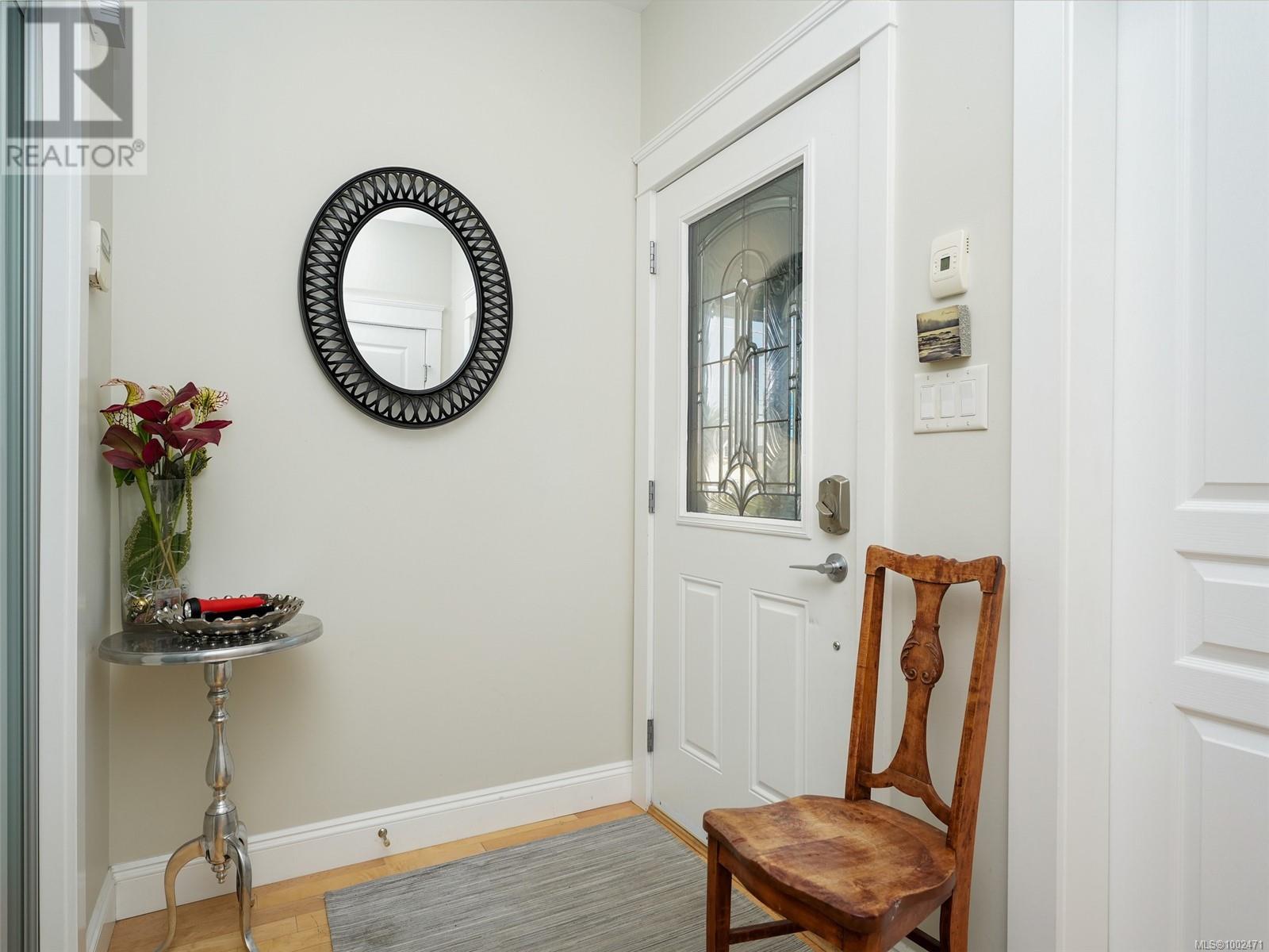 3 9 Moss St, Victoria, British Columbia  V8V 4L7 - Photo 23 - 1002471