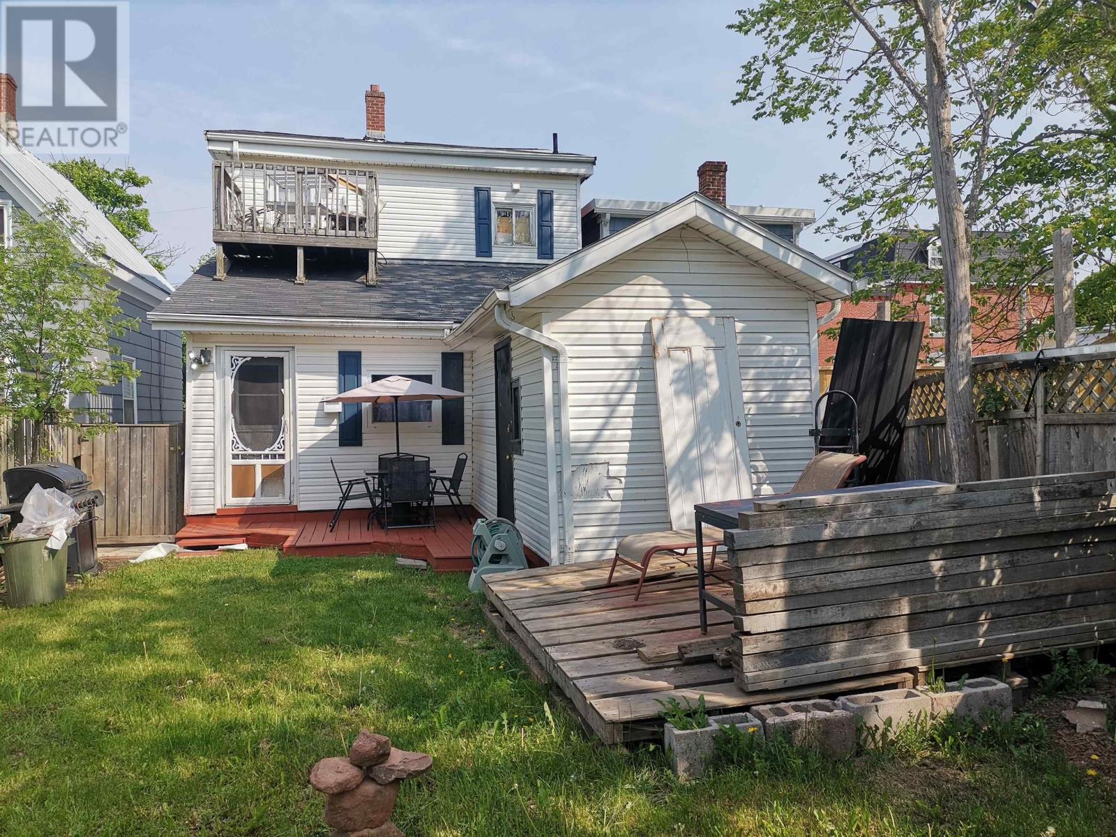 76 Douglas Street, Charlottetown, Prince Edward Island  C1A 2J2 - Photo 3 - 202514359