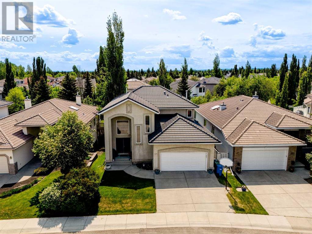 129 Woodpark Close SW, Calgary, Alberta