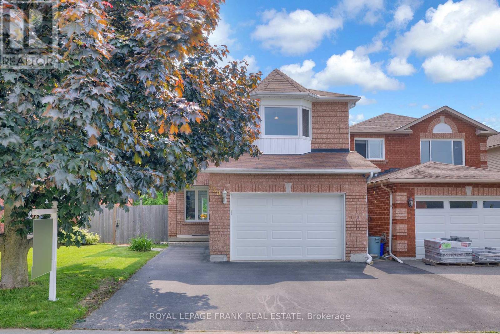 120 BONNYCASTLE DRIVE, Clarington, Ontario