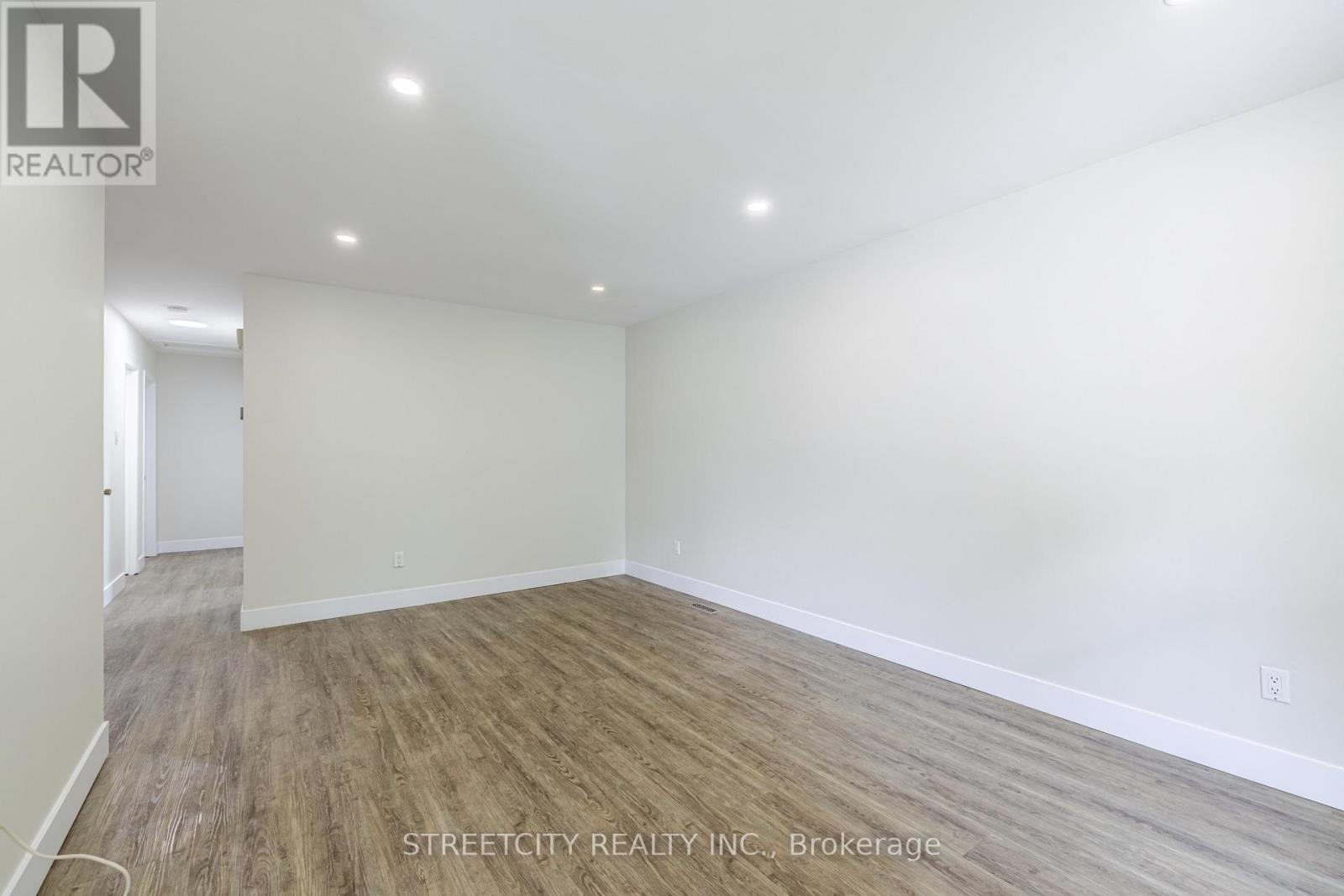 Photo 6 of 32 for 144 Lacey Crescent
