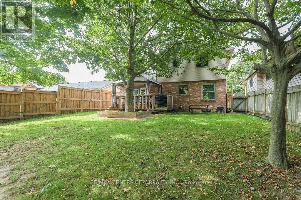 Photo 24 of 28 for 67 Farmington Avenue