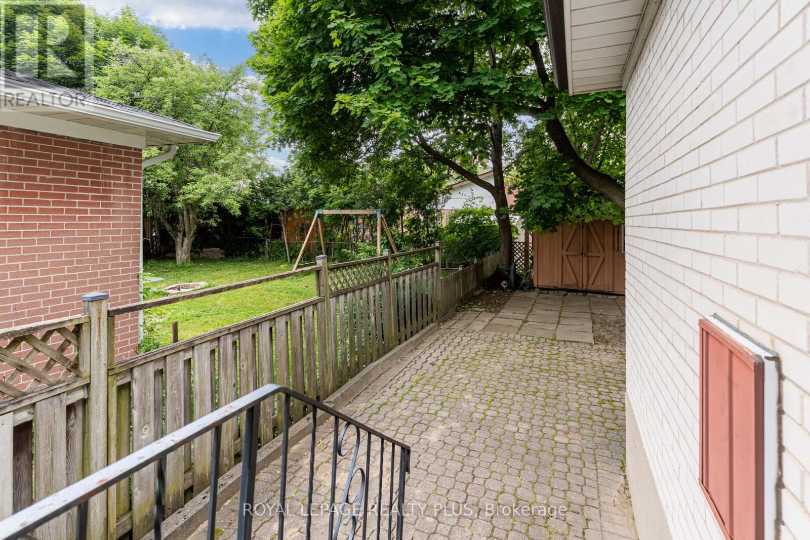 3 Gordon Drive, Brampton, Ontario  L6Y 2A6 - Photo 26 - W12214862