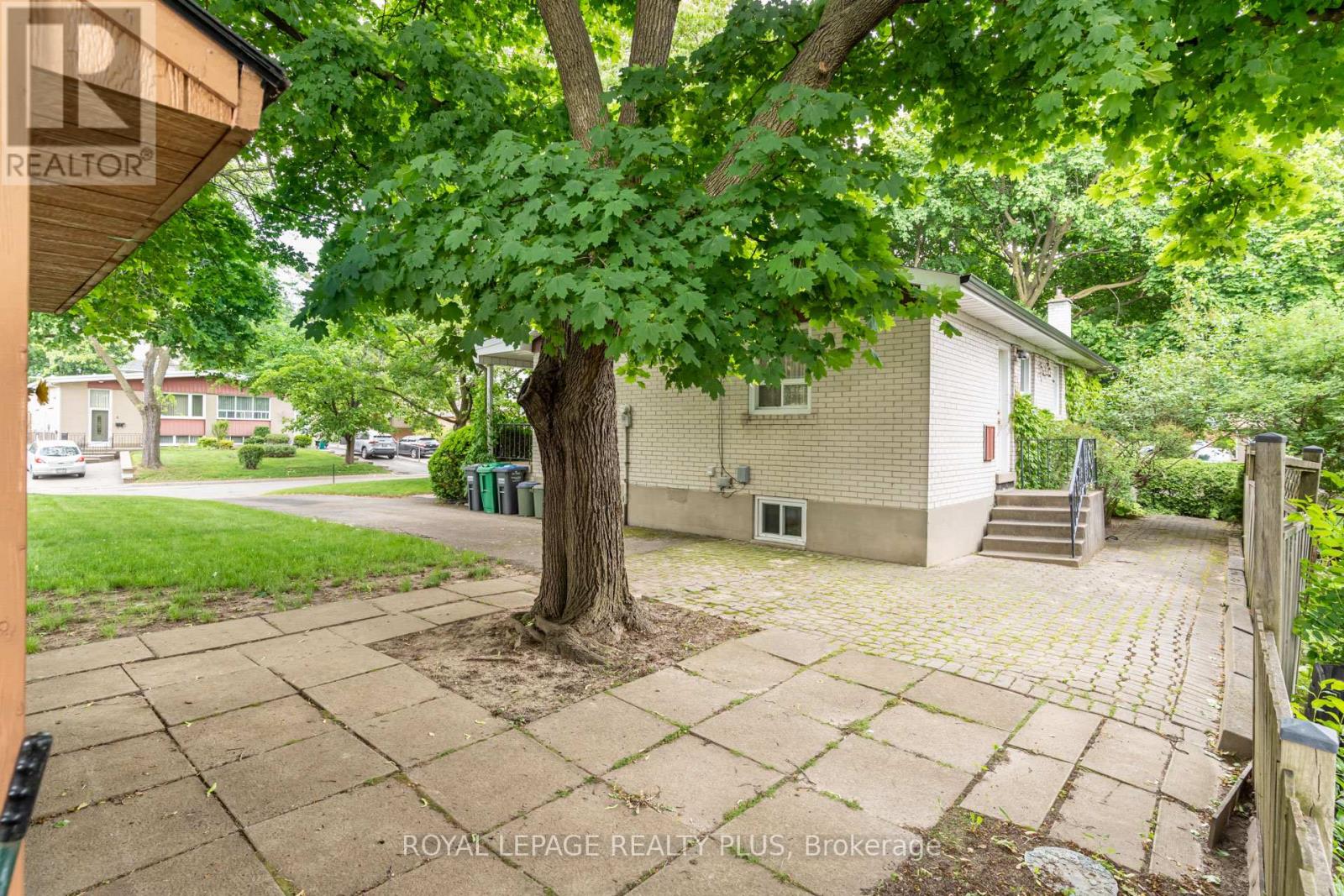3 Gordon Drive, Brampton, Ontario  L6Y 2A6 - Photo 29 - W12214862