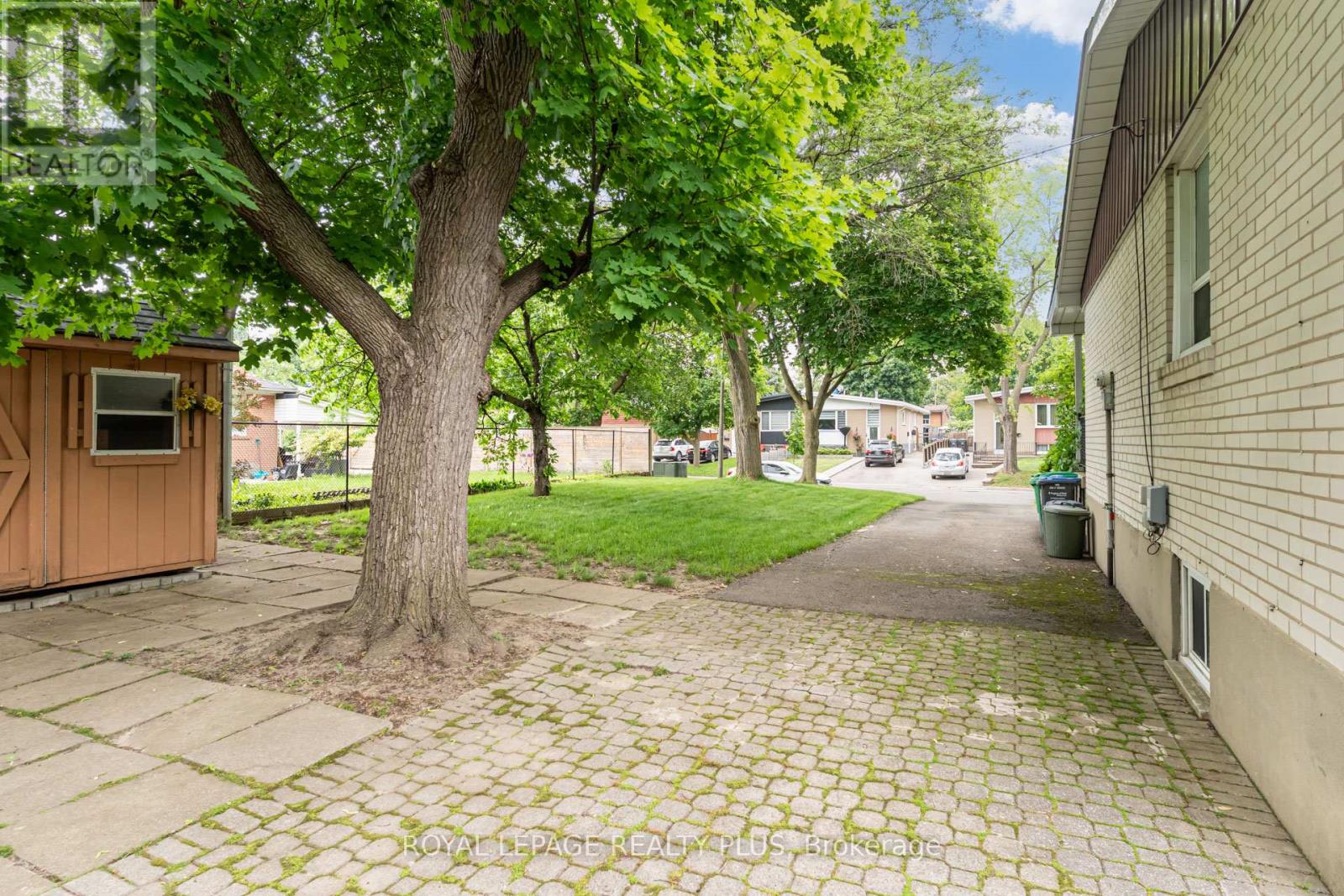 3 Gordon Drive, Brampton, Ontario  L6Y 2A6 - Photo 30 - W12214862