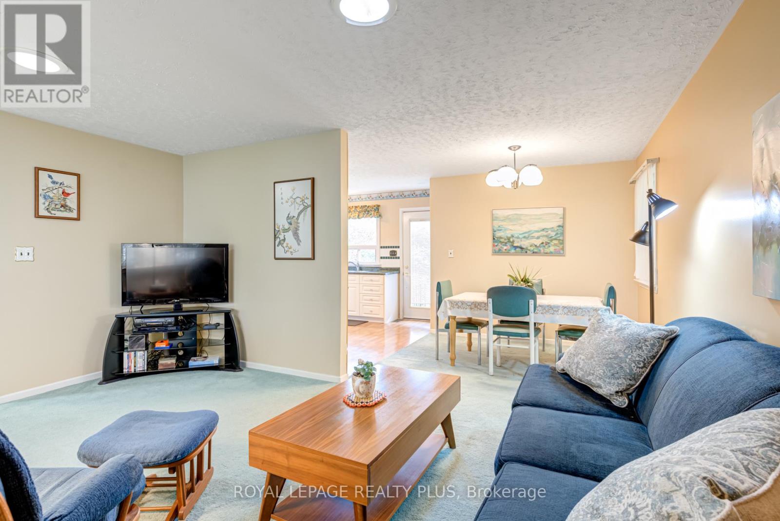 3 Gordon Drive, Brampton, Ontario  L6Y 2A6 - Photo 7 - W12214862