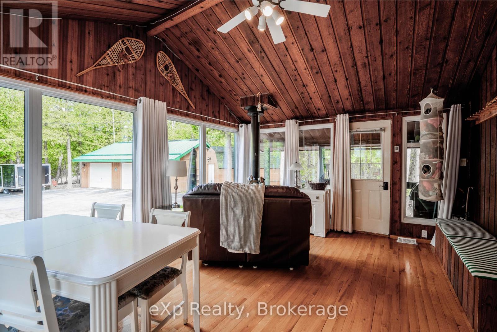 37 Hope Drive, Northern Bruce Peninsula, Ontario N0H 1Z0 - Photo 11 - X12150851