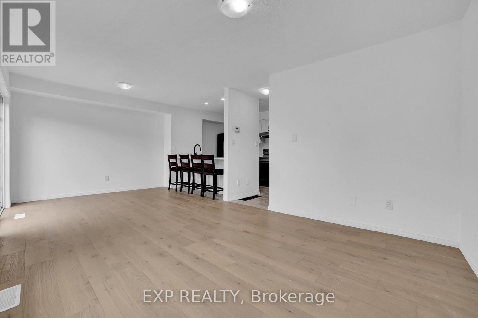 1436 Benson Street, Innisfil, Ontario  L9S 0C8 - Photo 8 - N12214943