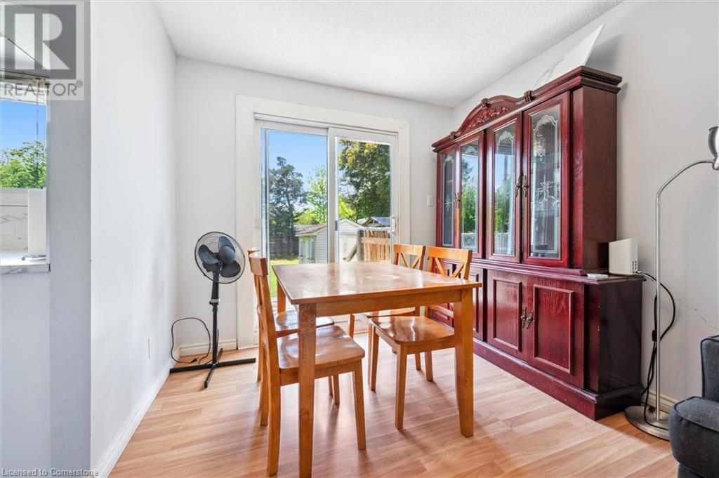 603 Mount Anne Drive, Waterloo, Ontario  N2L 4W6 - Photo 14 - 40739743