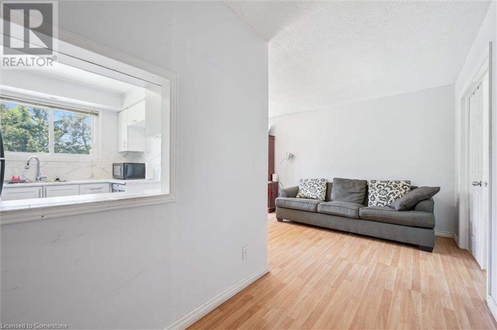 603 Mount Anne Drive, Waterloo, Ontario  N2L 4W6 - Photo 11 - 40739730