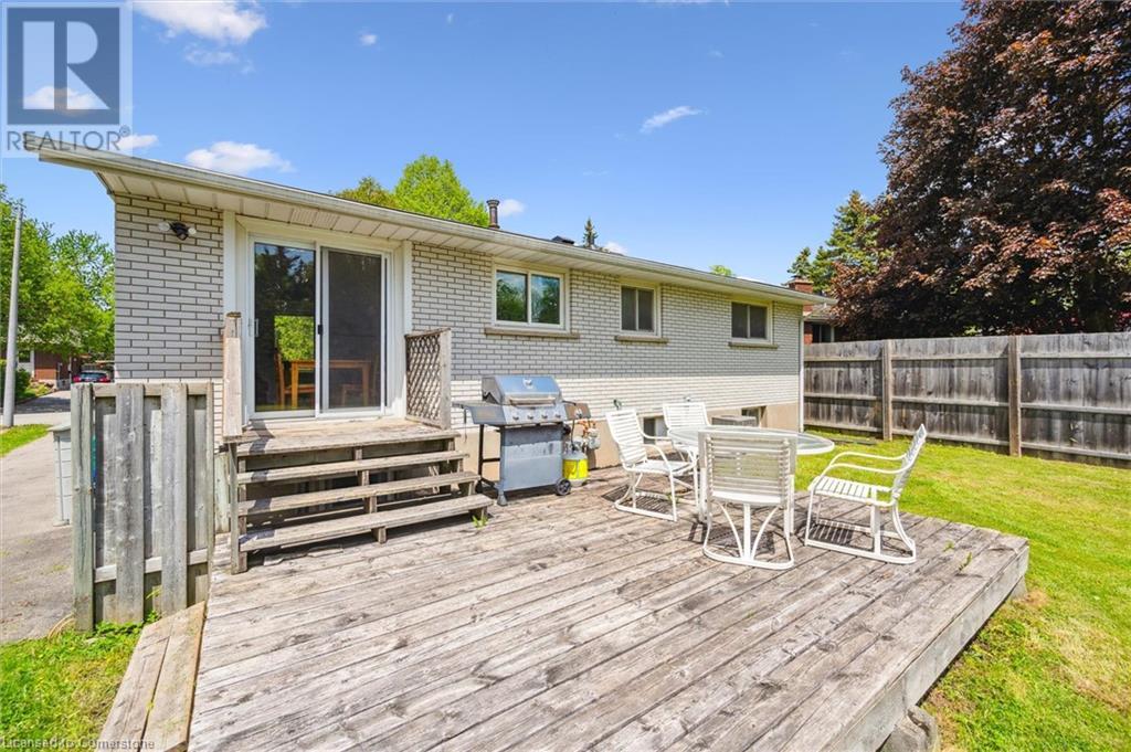 603 Mount Anne Drive, Waterloo, Ontario  N2L 4W6 - Photo 40 - 40739730