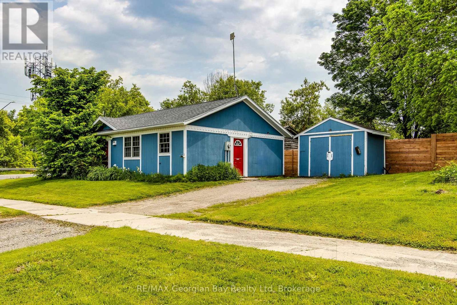 42 FOURTH STREET, Midland, Ontario