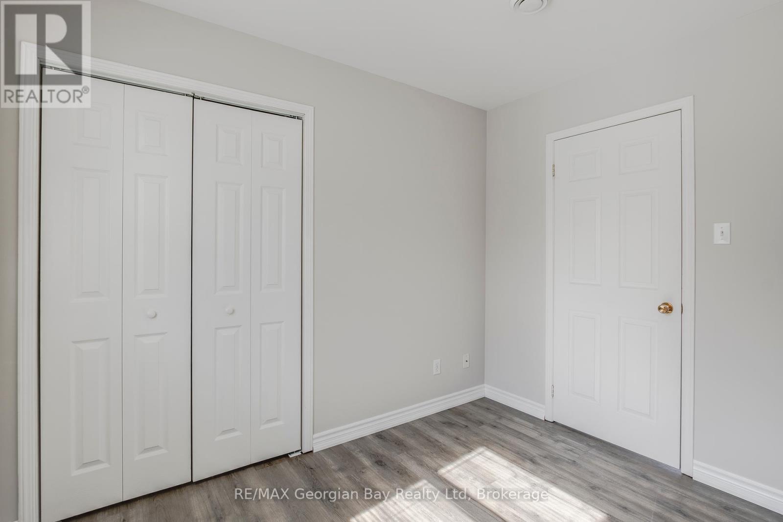 42 Fourth Street, Midland, Ontario  L4R 3S8 - Photo 11 - S12214931
