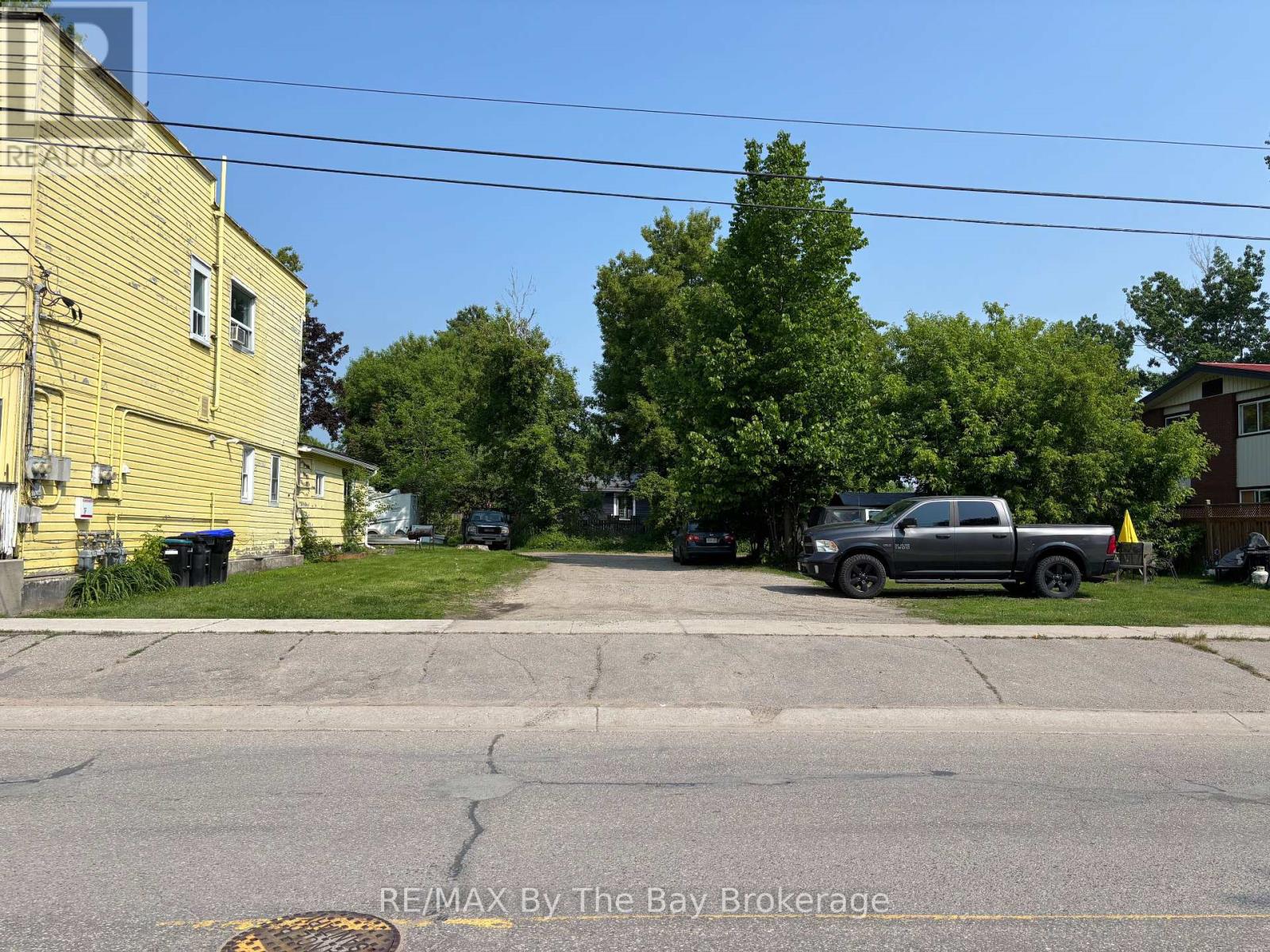 326 Talbot Street, Tay, Ontario  L0K 1R0 - Photo 2 - S12214936