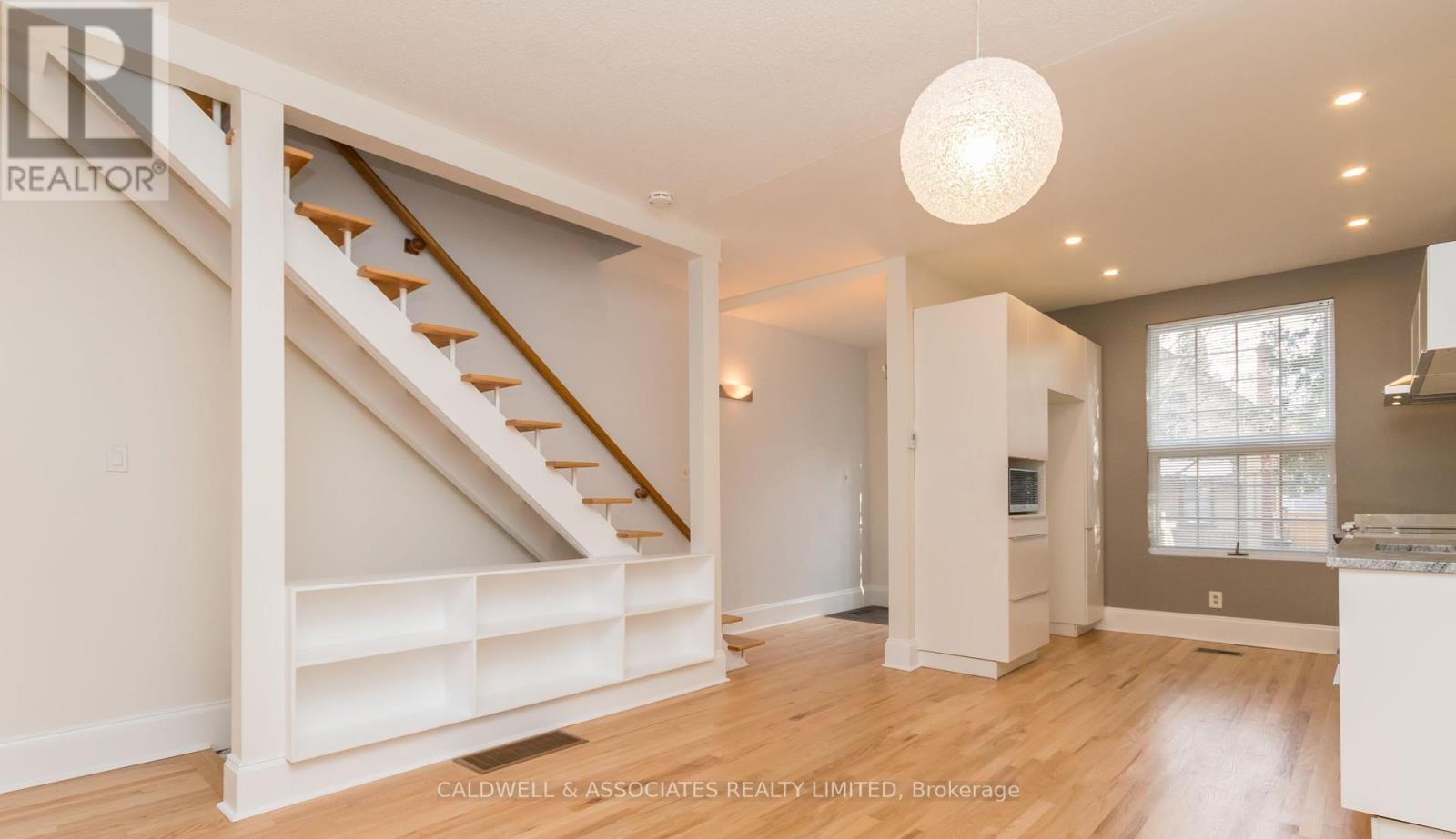 56 Queen Victoria Street, Ottawa, Ontario  K1M 1S7 - Photo 7 - X12214854