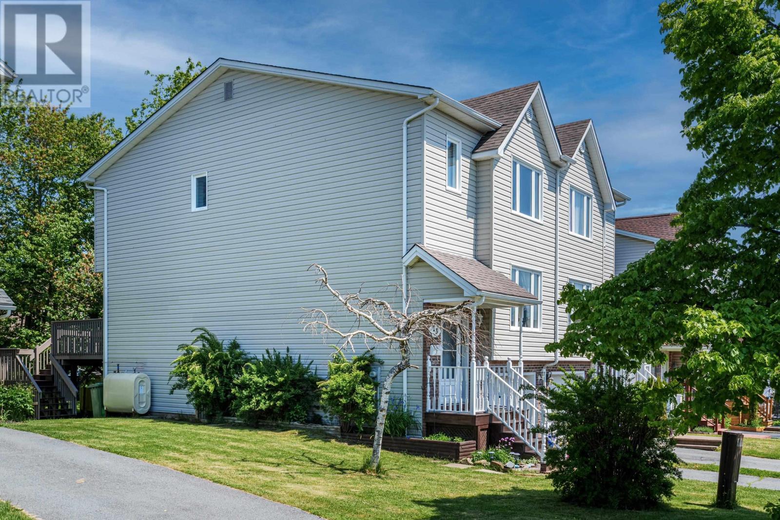 Property at 23 Chelmsford Place image 3
