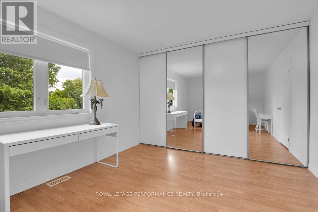 11 Sturbridge Private, Ottawa, Ontario  K1T 3J6 - Photo 17 - X12214925
