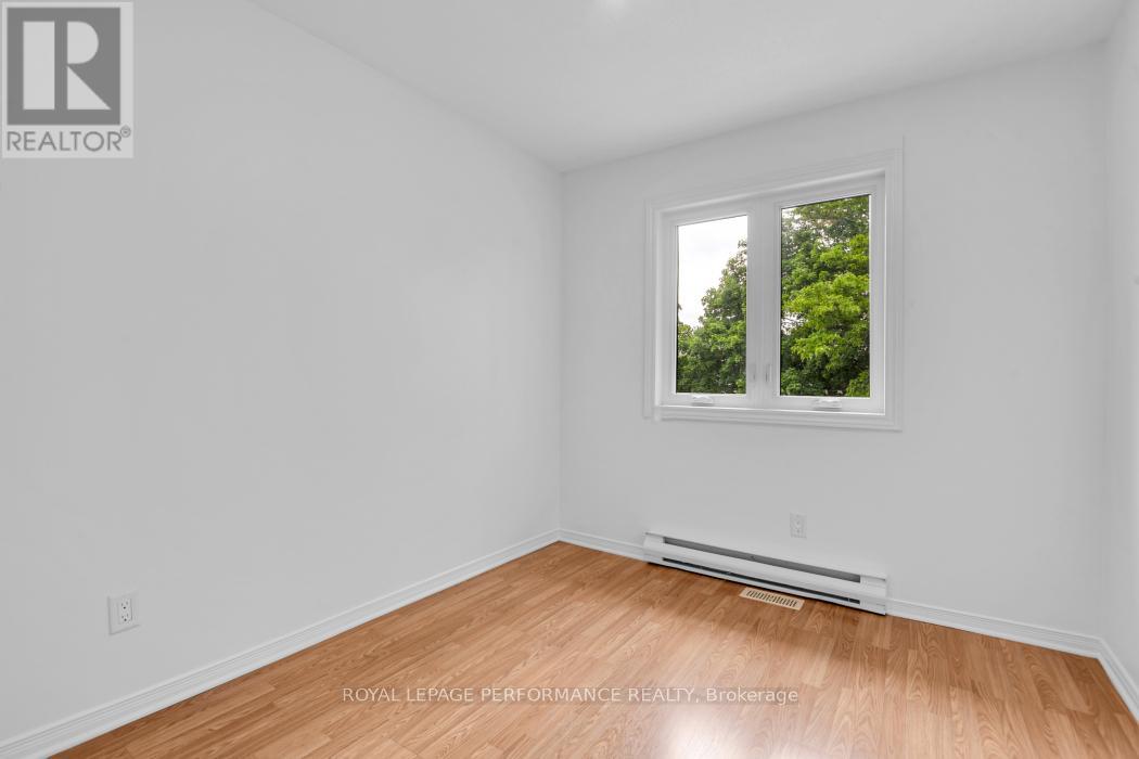 11 Sturbridge Private, Ottawa, Ontario  K1T 3J6 - Photo 20 - X12214925