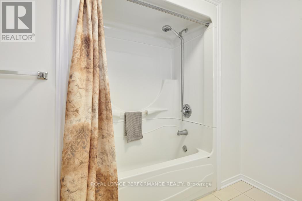 11 Sturbridge Private, Ottawa, Ontario  K1T 3J6 - Photo 22 - X12214925
