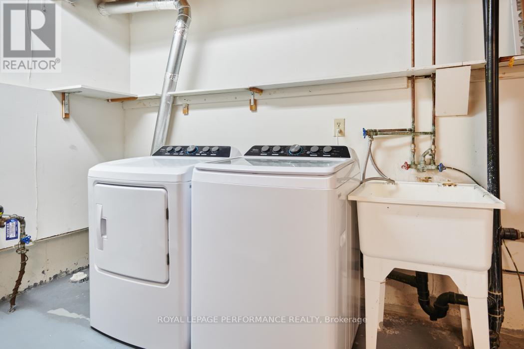 11 Sturbridge Private, Ottawa, Ontario  K1T 3J6 - Photo 25 - X12214925